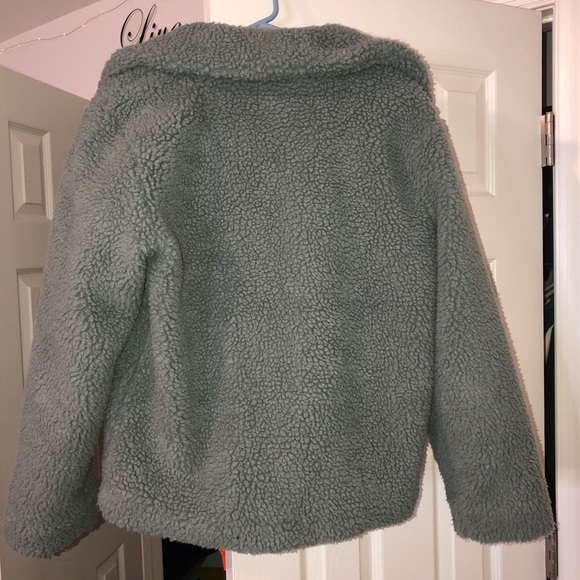 Urban Outfitters teddy coat - Picture 4 of 4